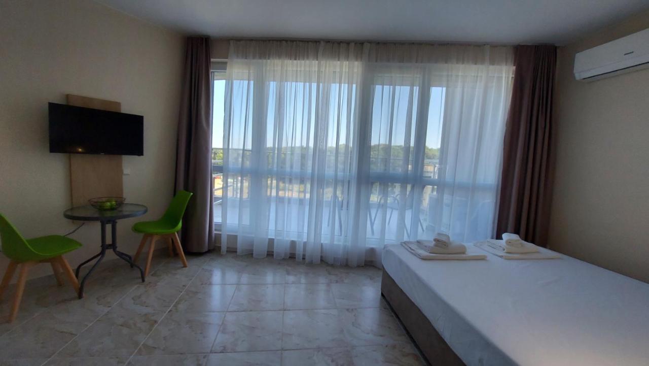 Aparthotel Happy Πριμόρσκο Εξωτερικό φωτογραφία