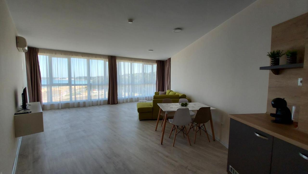 Aparthotel Happy Πριμόρσκο Εξωτερικό φωτογραφία