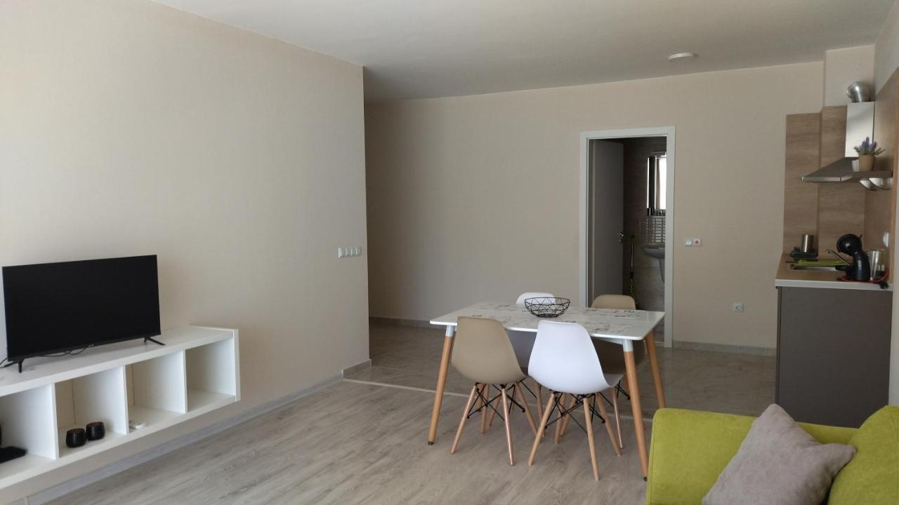 Aparthotel Happy Πριμόρσκο Εξωτερικό φωτογραφία